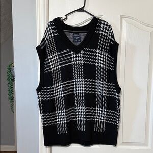 Abercrombie & Fitch Oversized Knit Vest Sweater